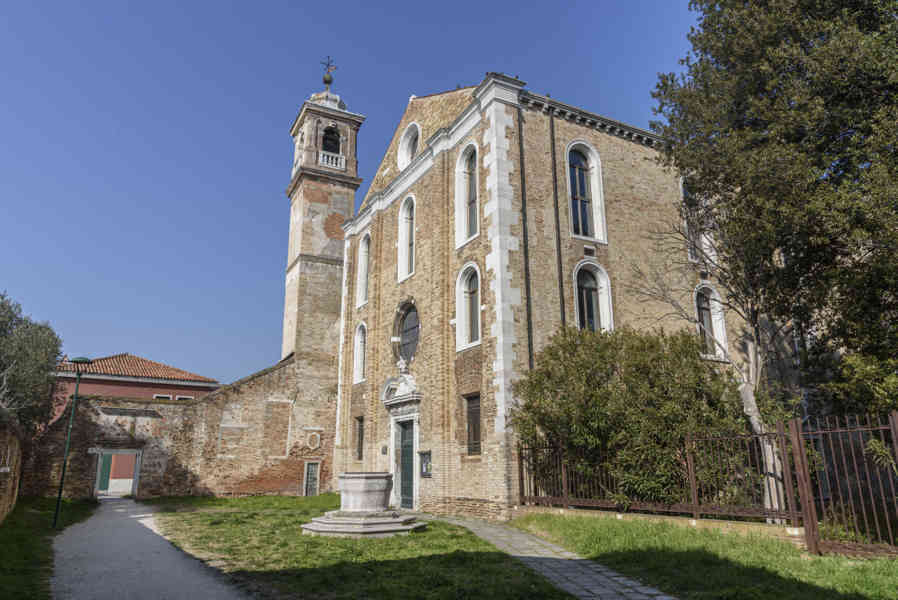 Italia - Venecia 310 - isla de Murano - iglesia Santa María de los Ángeles.jpg